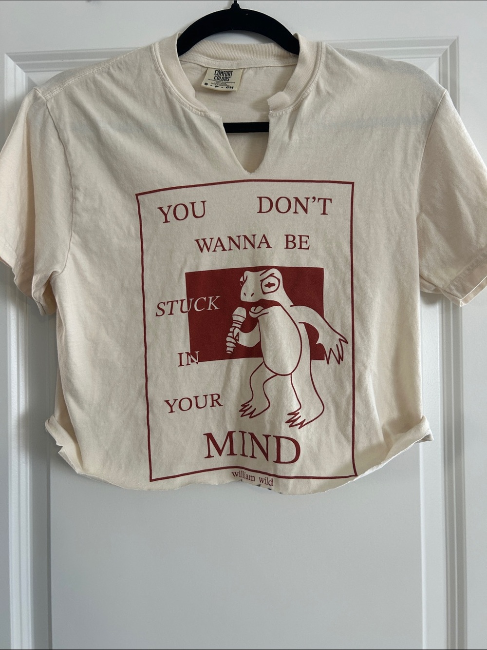 Cream Graphic crop T-Shirt - "You Don't Wanna Be Stuck in Your Mind"